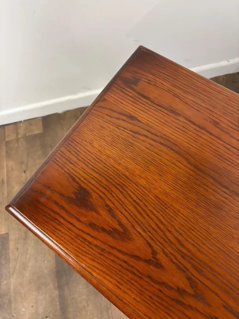 Reproduction ‘Old Charm’ Carved Oak Side Table / Lamp Table with Drawer