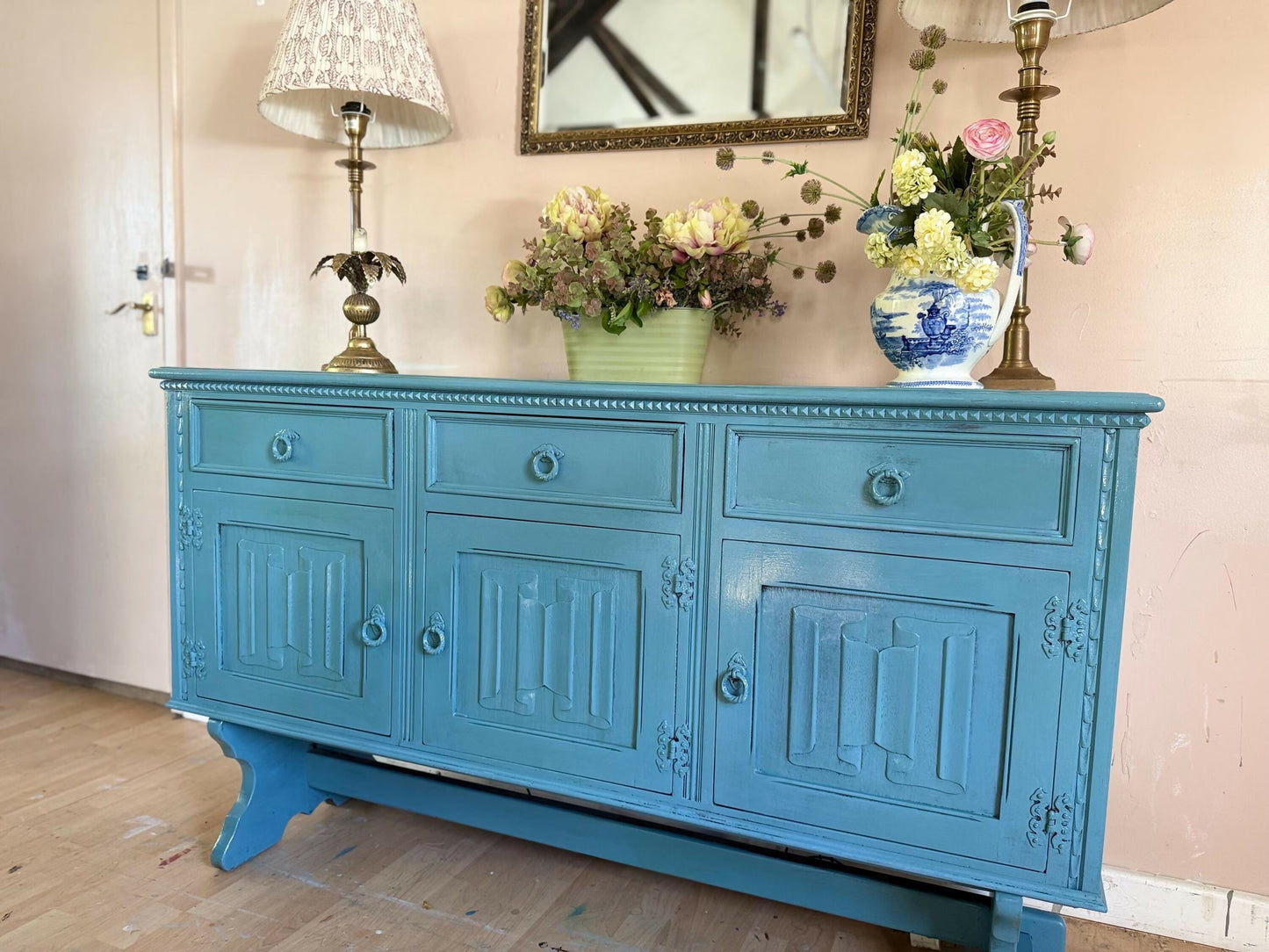 Vintage Blue Sideboard/lacquered cabinet