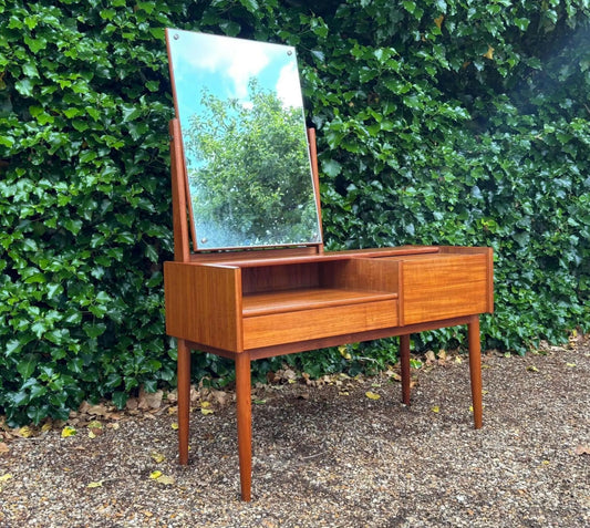 Vintage Melvin Mikkelsen Møbler Dressing Vanity Table