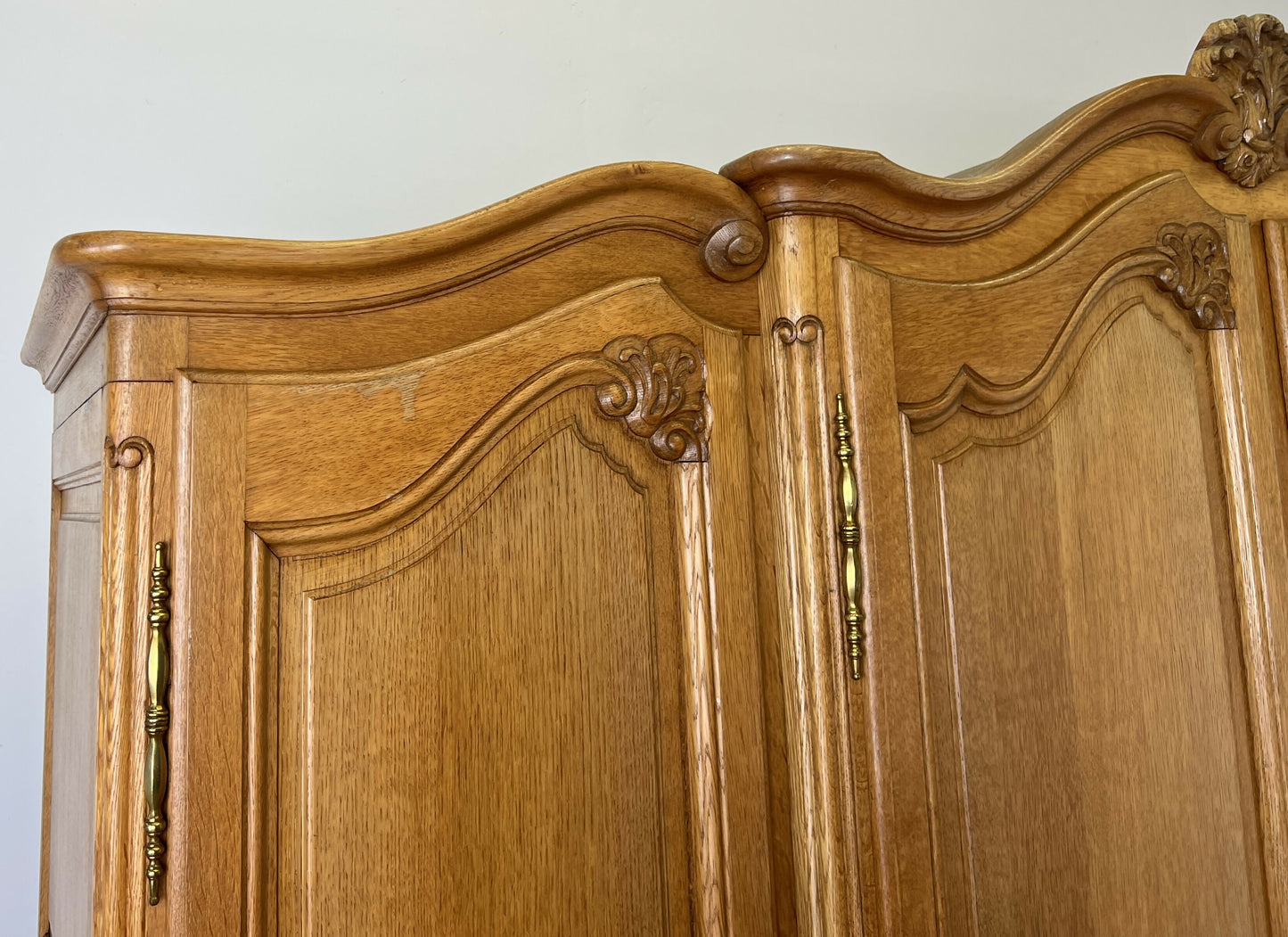 Wardrobe Vintage French Louis XVI Style Oak Four Door Carved Armoire LOT 6385