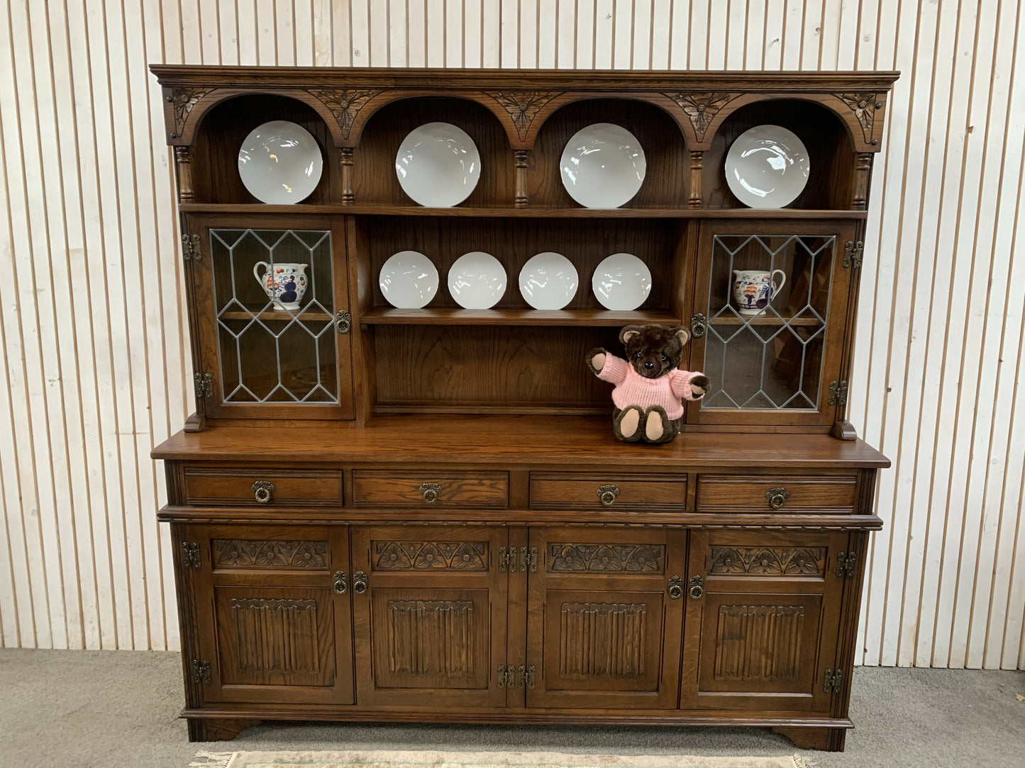 Old Charm Sovereign dresser sideboard with a light oak finish.