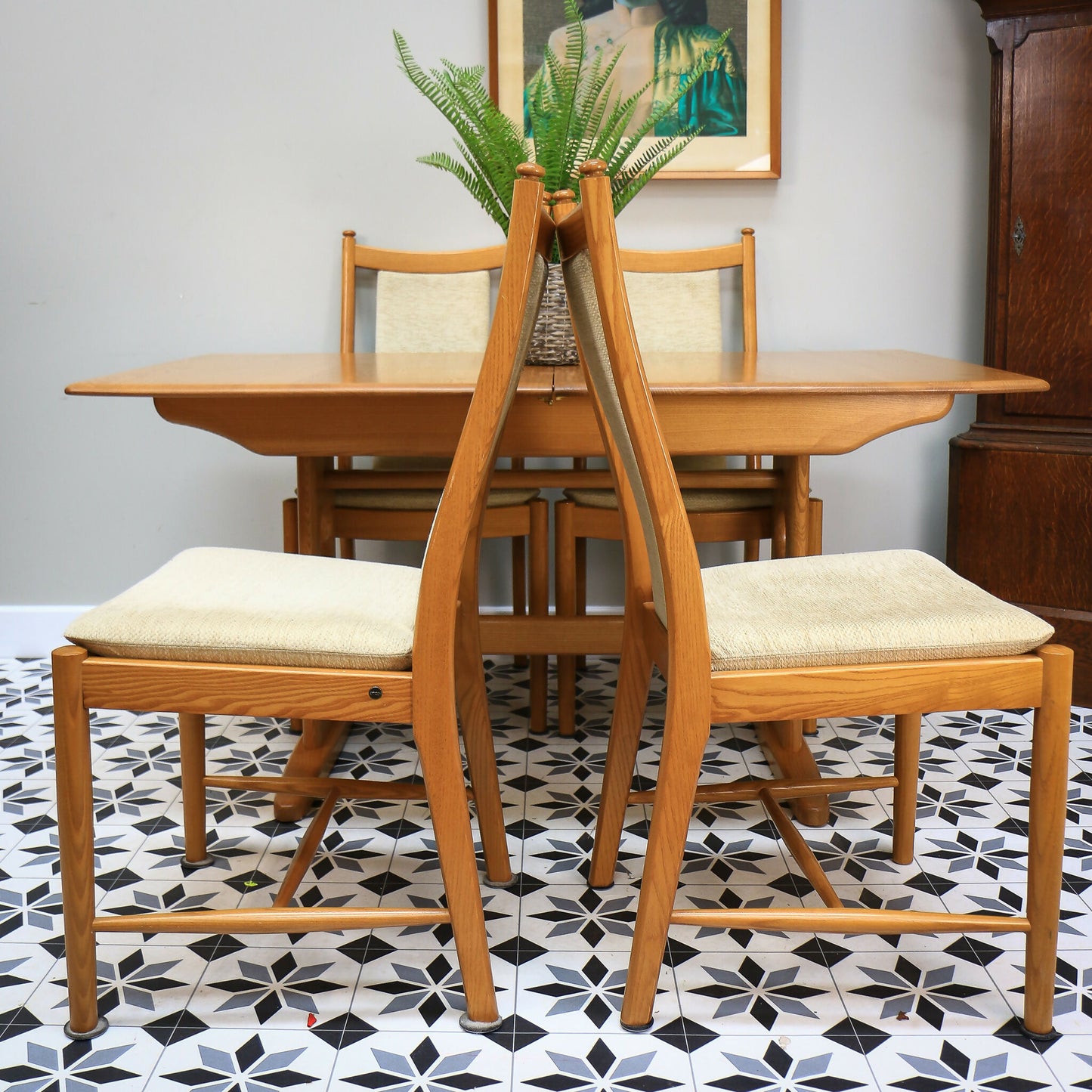 Ercol Windsor Large Extending Dining Table and Four Windsor Penn Chairs
