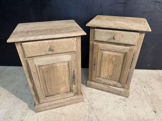 Quality Pair Oak Bedside Cupboards