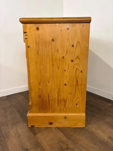 Antique Style Pine Sideboard / Cupboard