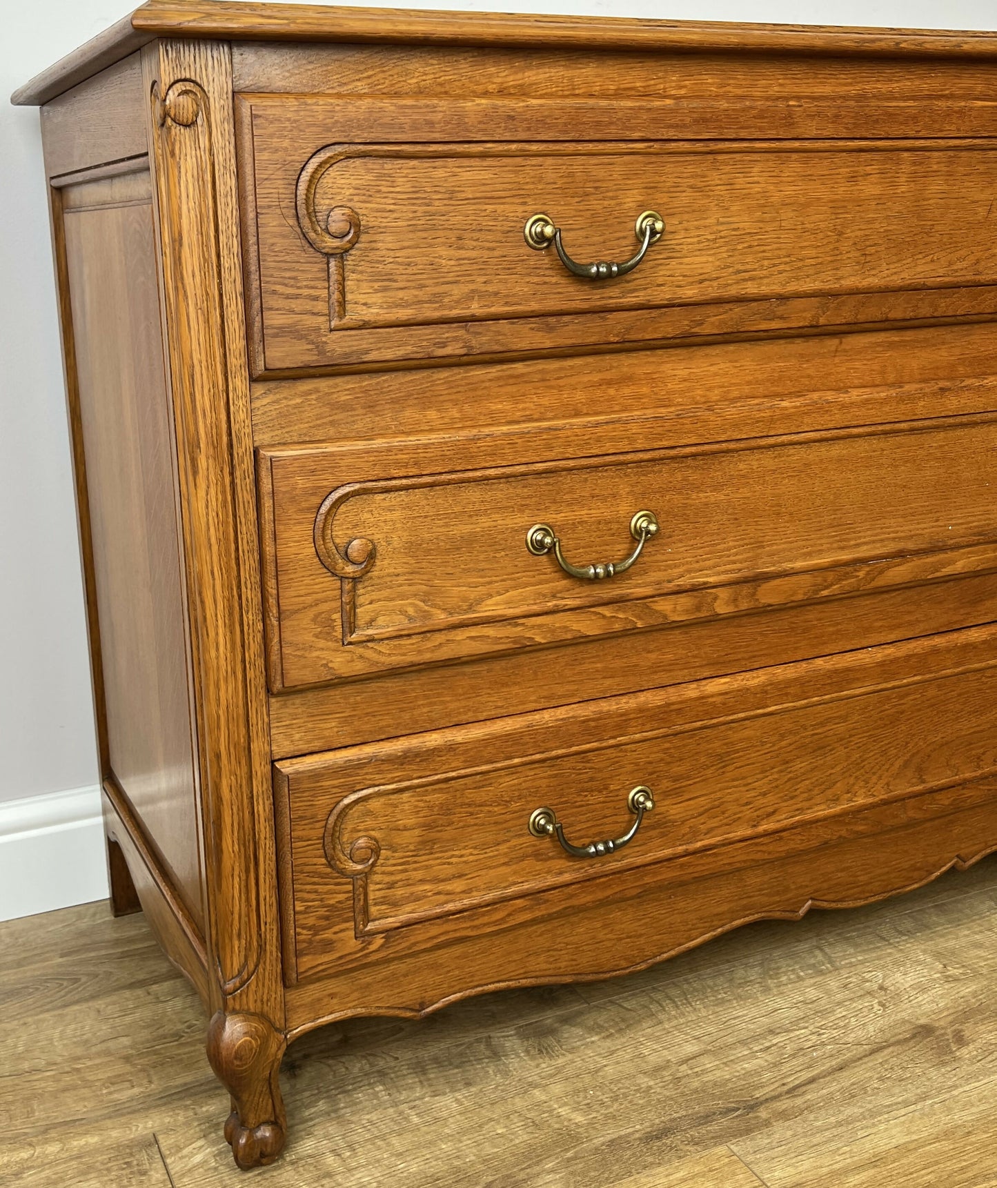 Chest of Drawers Vintage French Louis Oak 3 Drawers Carved Cabinet LOT 6265