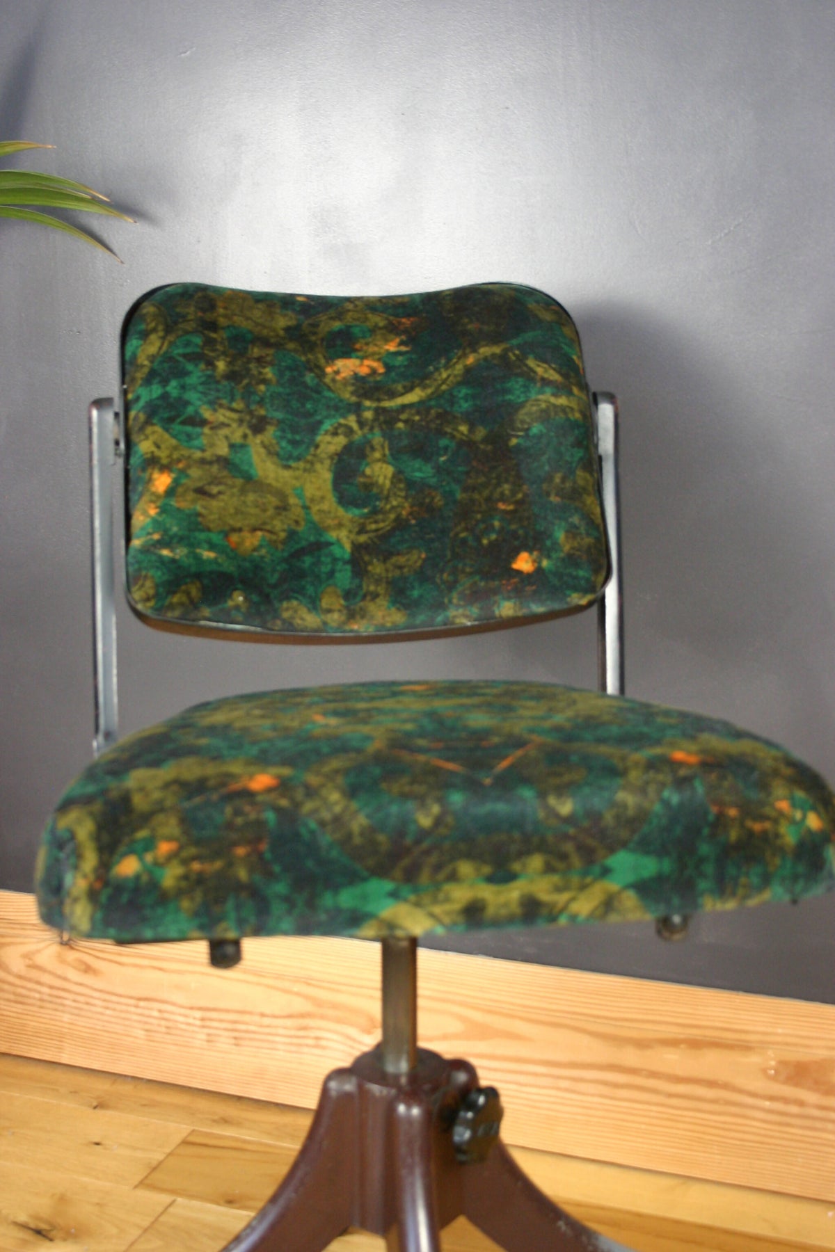 Refurbished Vintage 1950s Tansad Industrial Swivel Chair in Blackpop Velvet