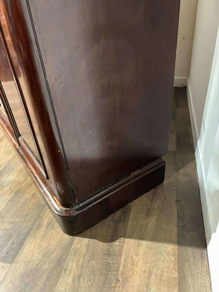 Victorian Mahogany Triple Wardrobe / Compactum