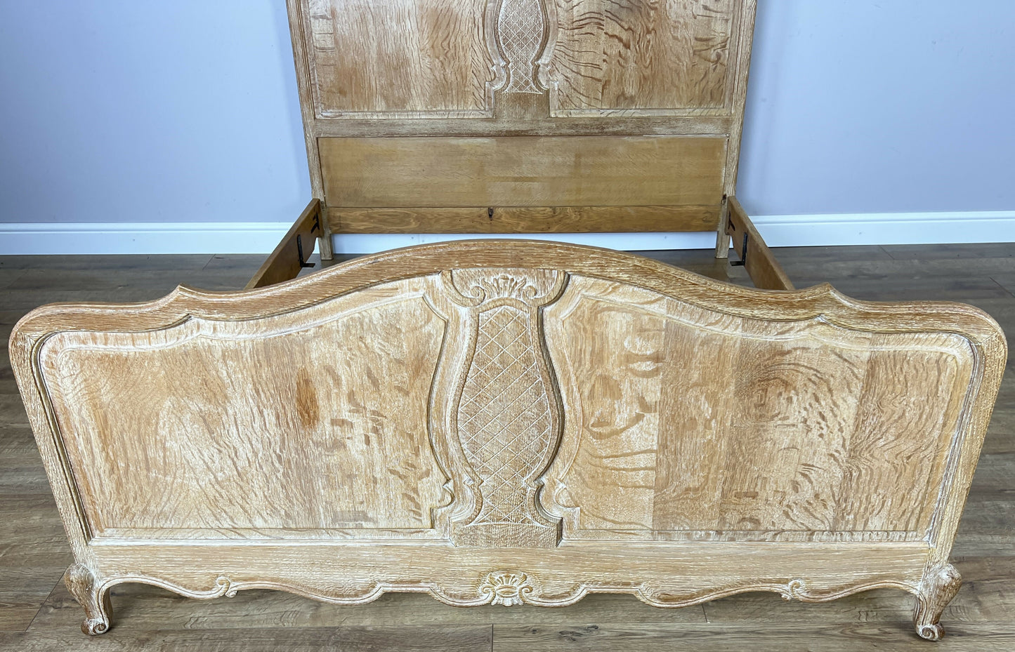 Bed Vintage French Louis XVI Oak King Size Bed Frame Carved Headboard LOT 6372