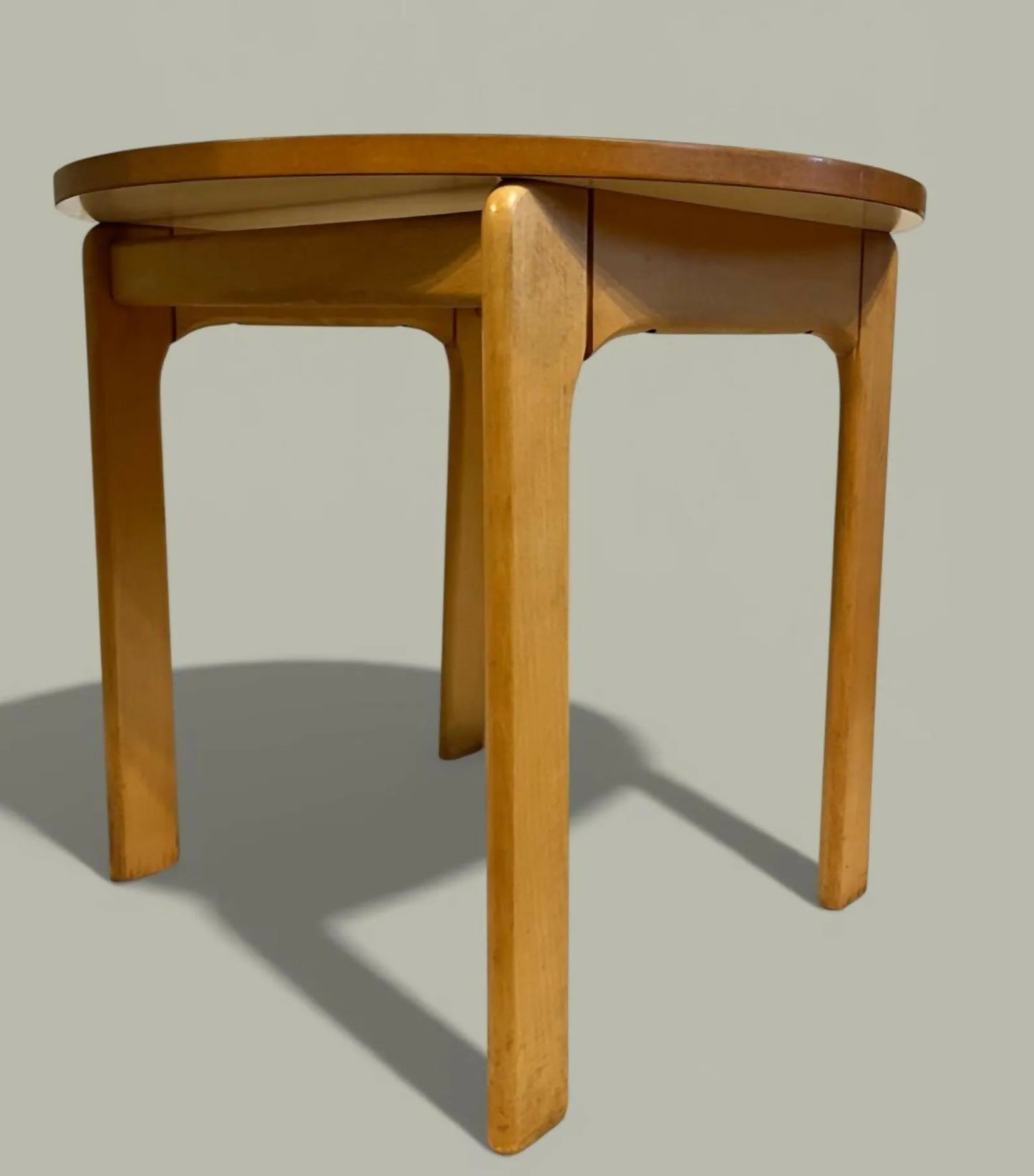 1-2 Vintage Wooden Round Side Table Light Wood Finish