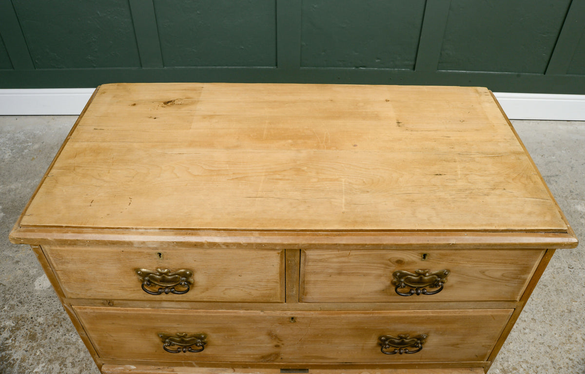 Edwardian Pine Chest of Drawers - 2 Over 2 - Antique