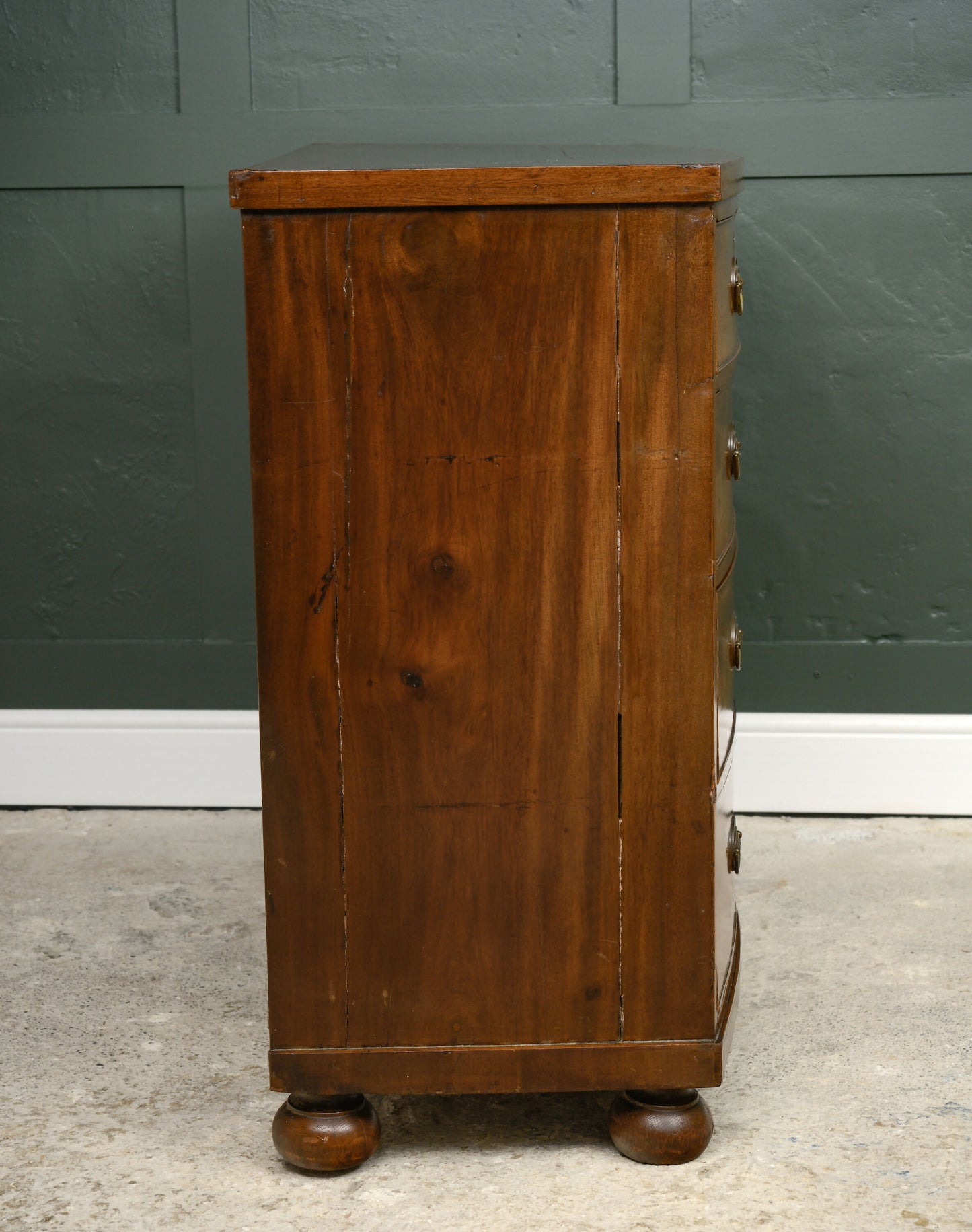 Victorian Bow Fronted Mahogany Chest of Drawers - 2 Over 3