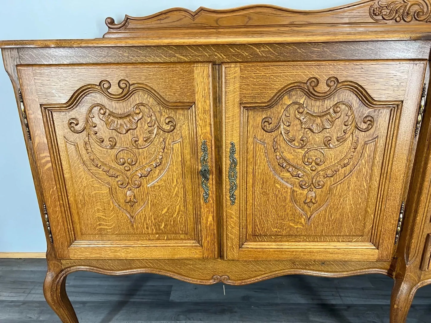 Vintage French Oak Sideboard Louis XIV Style Buffet Cabinet Cupboard LOT 3820