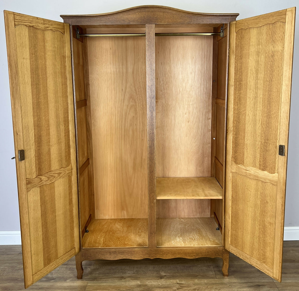 Wardrobe Vintage French Louis Oak Two Door Bedroom Storage Armoire LOT 6523