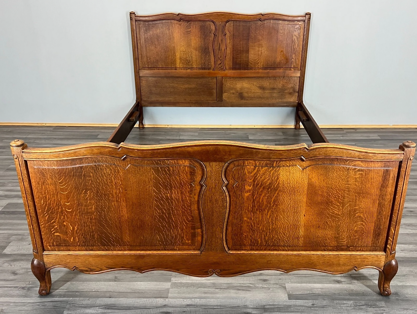 Bed Vintage French Louis XVI Oak Double Bed Frame Carved Headboard LOT 3788
