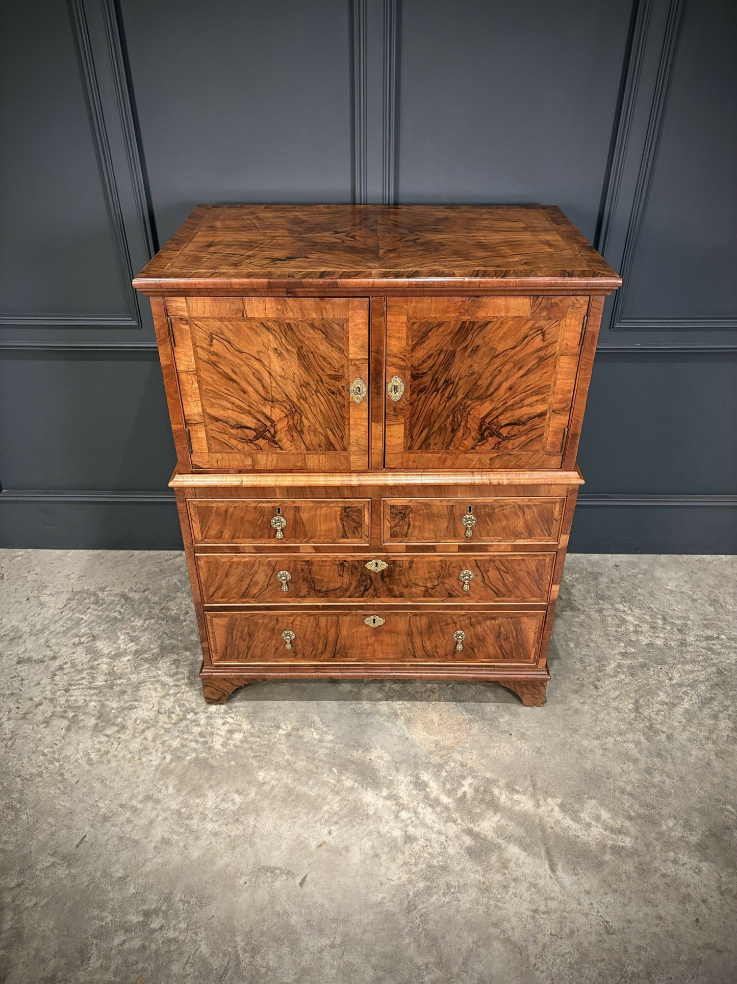 Vintage Walnut Drinks Cocktail Cabinet On Chest