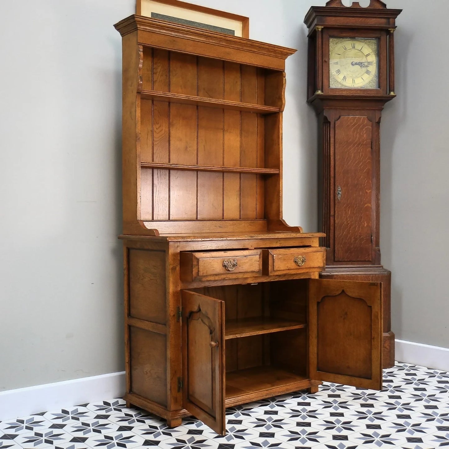 Vintage Oak Welsh Dresser in a Titchmarsh and Goodwin Style.