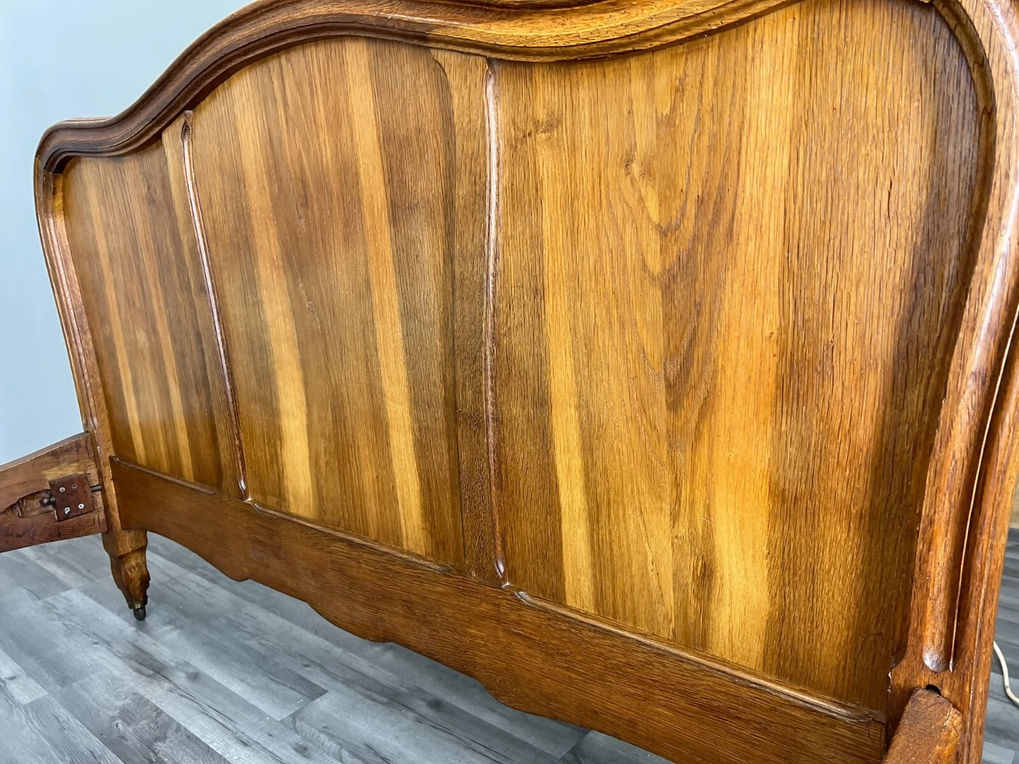 Bed Antique French Style Oak Double Bed Frame Carved Headboard LOT 3711