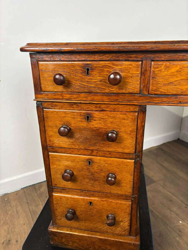 Victorian Oak Twin Pedestal Desk with Black Leather Writing Surface