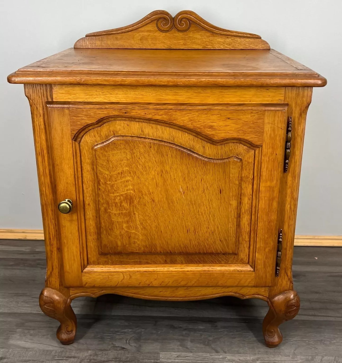 Pair of Bedside Tables Vintage French Louis Oak Cabinets Nightstands LOT 3519