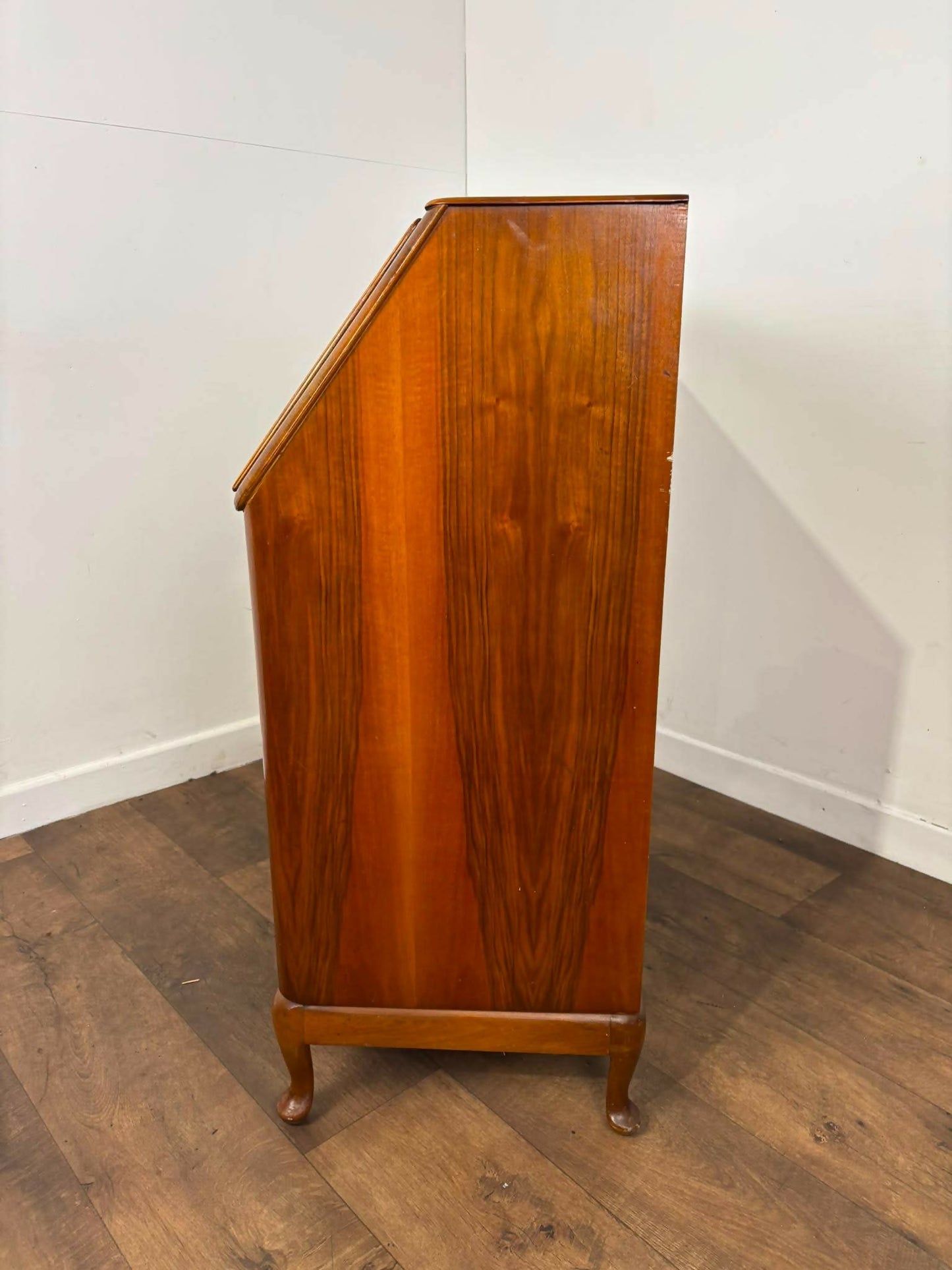 Early 20th Queen Anne Style Figured Walnut Bureau