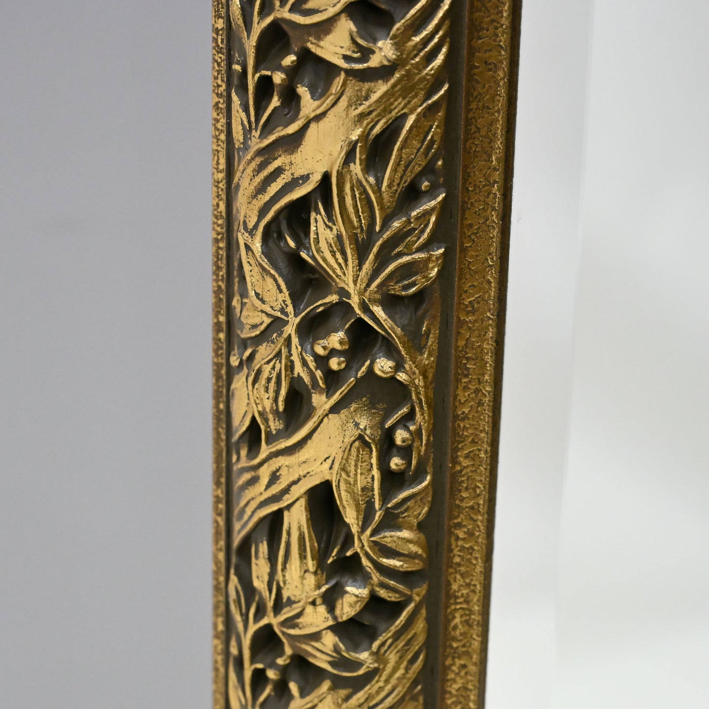 Large Gold Framed Bevelled Wall Mirror Heavy 93cm x 68cm FREE Delivery. SBR9891/1012D