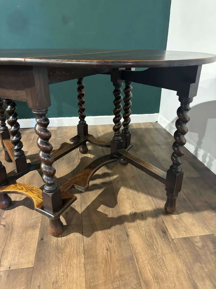 Vintage Dark Oak Gateleg Table 2