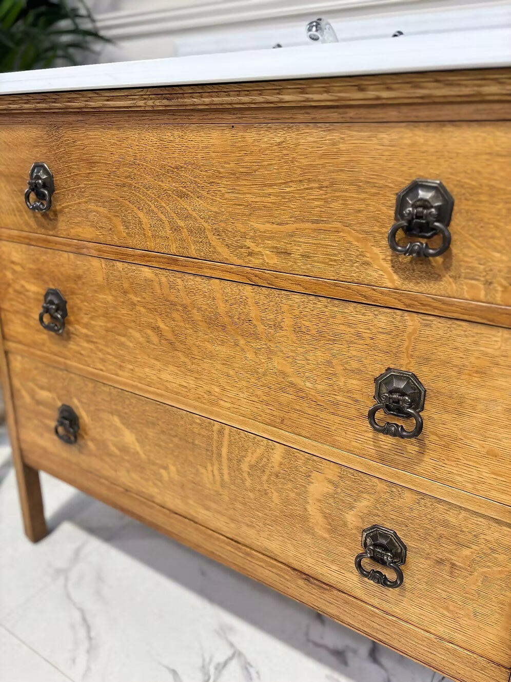 Traditional Wooden Bathroom Vintage Vanity Unit - Elizabeth I