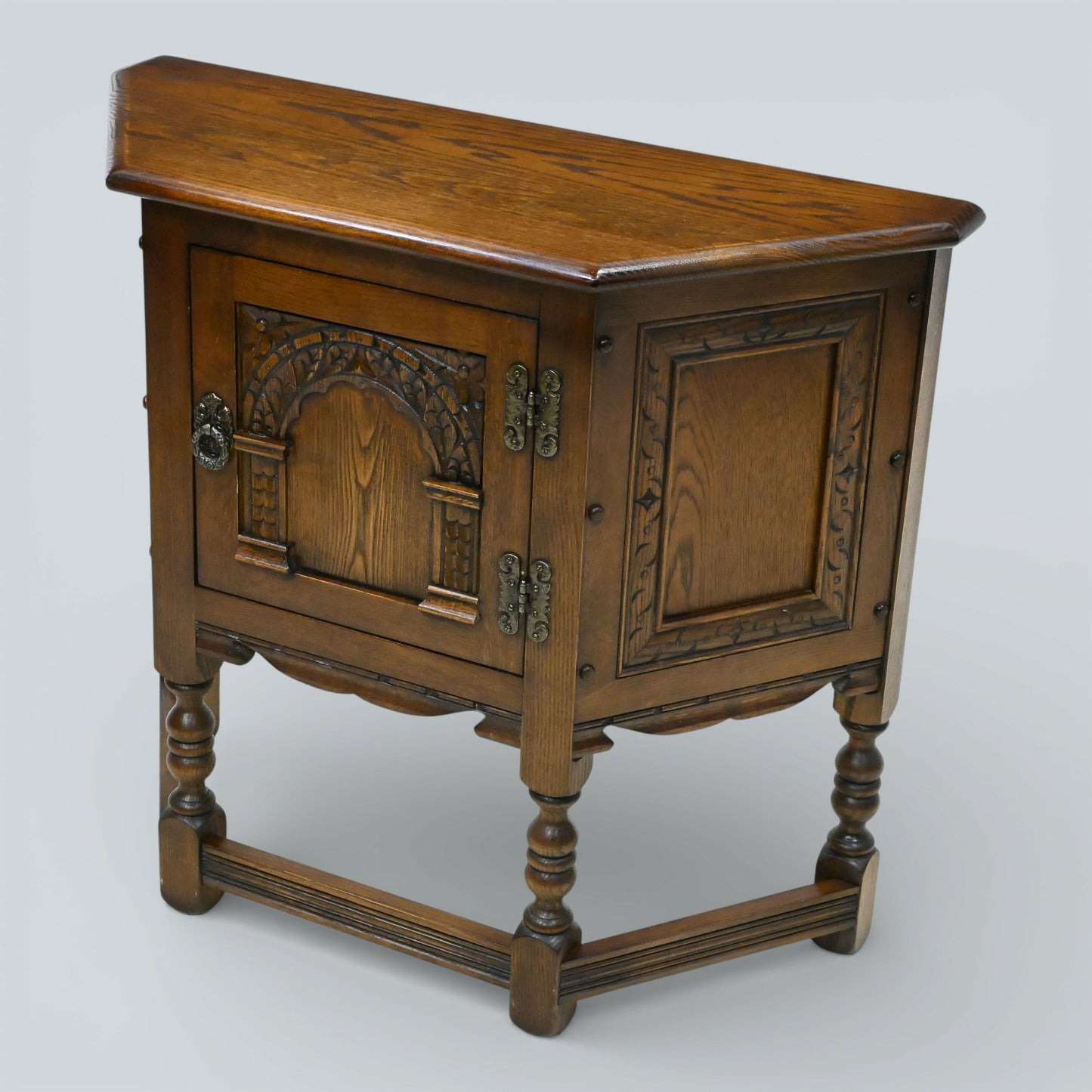 Old Charm Canted Hall Table Sideboard Light Oak Finish FREE UK Delivery*