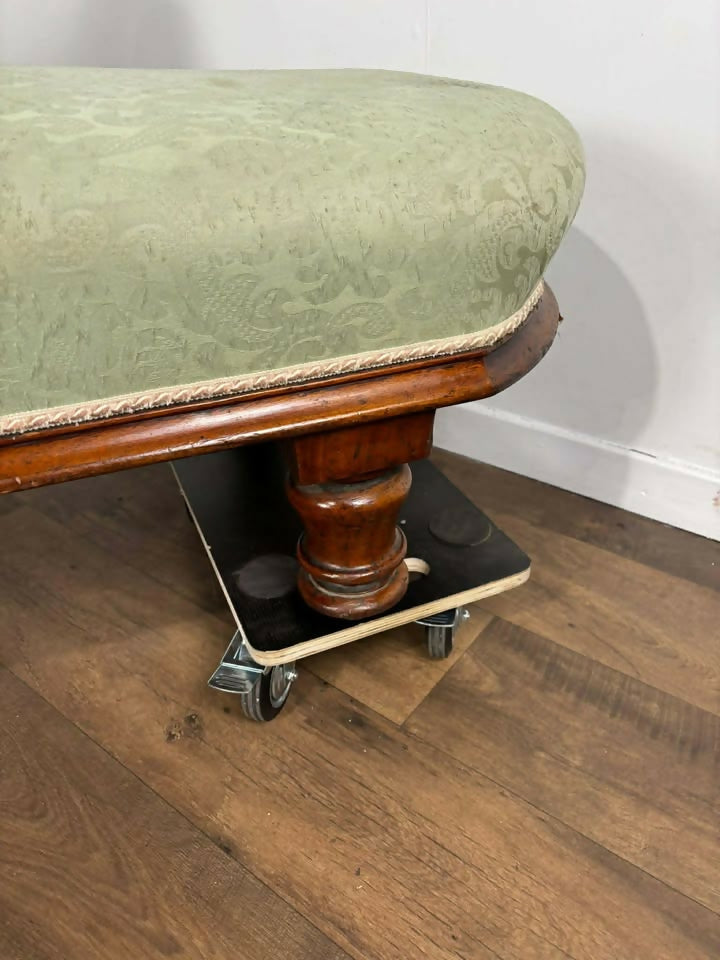 Edwardian Mahogany Framed Chaise Longue with Green Upholstery