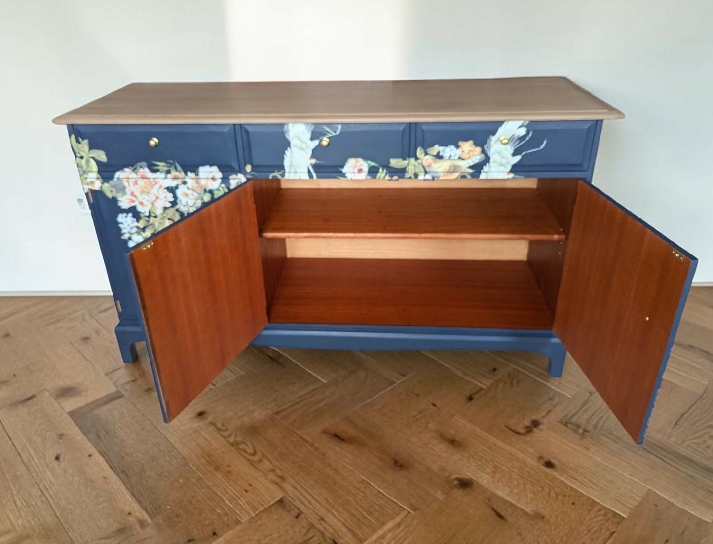 Vintage Stag minstrel navy blue chinoisorie sideboard