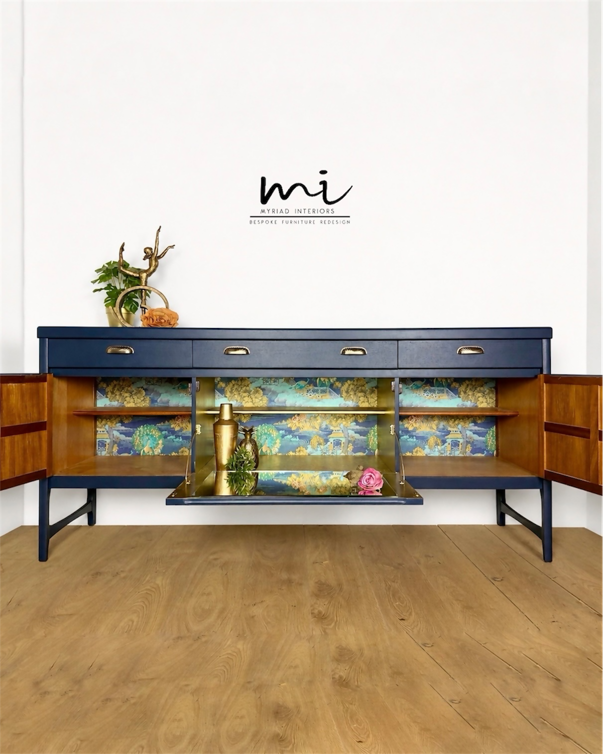 Refinished mid century Nathan sideboard drinks cabinet, navy blue with art deco chinoiserie inspired design, gold, cocktail, tv media unit