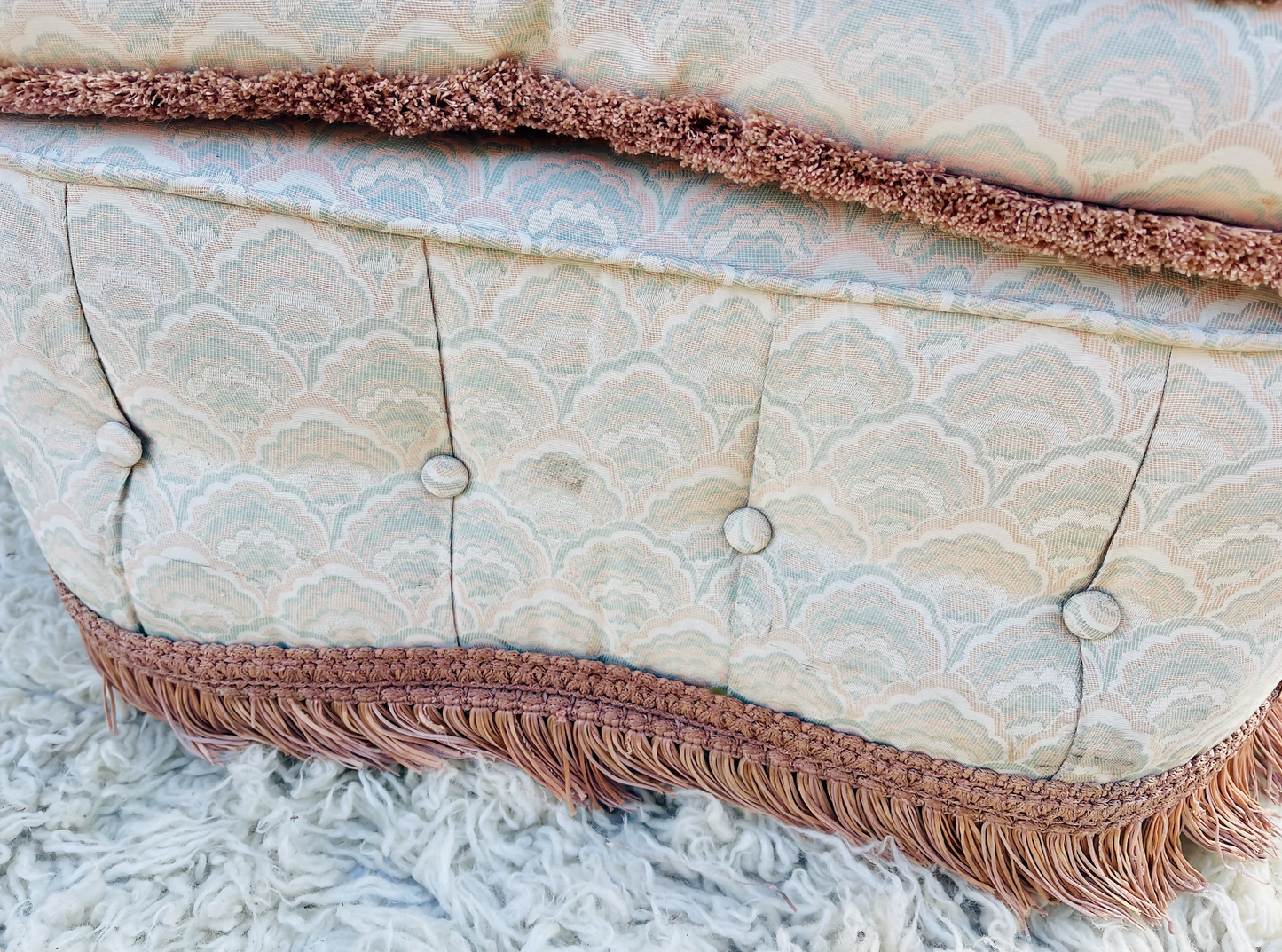 Stunning Vintage Hollywood Revival Scalloped Armchair In Pink And Blue