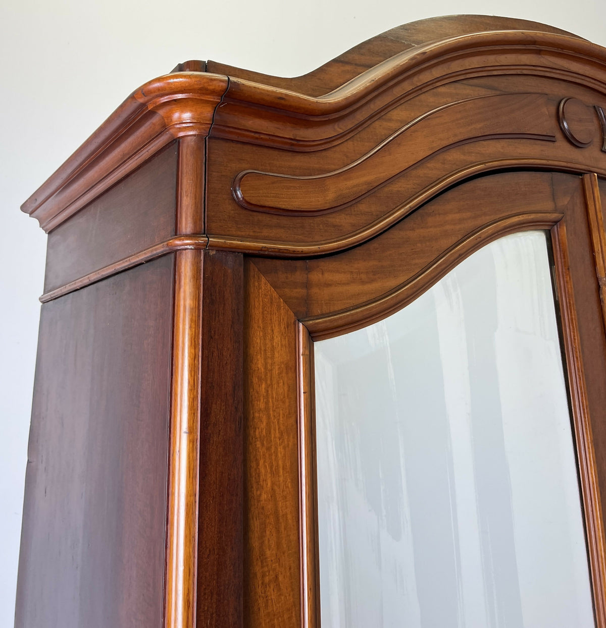 Wardrobe Antique French Style Walnut Mirrored Two Door Carved Armoire LOT 6538