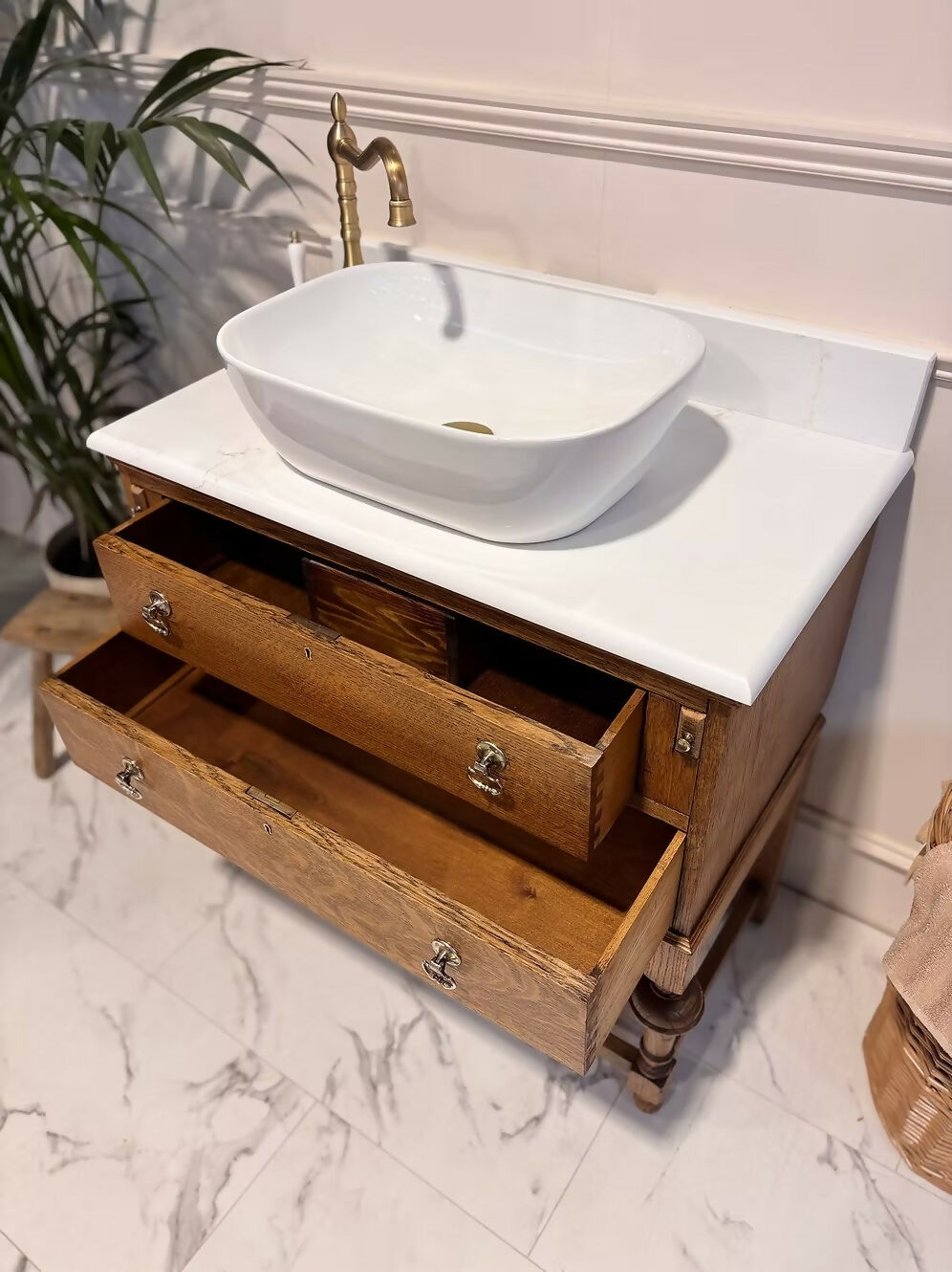 W79.3mm Oak Vintage Bathroom Vanity Unit With Sink