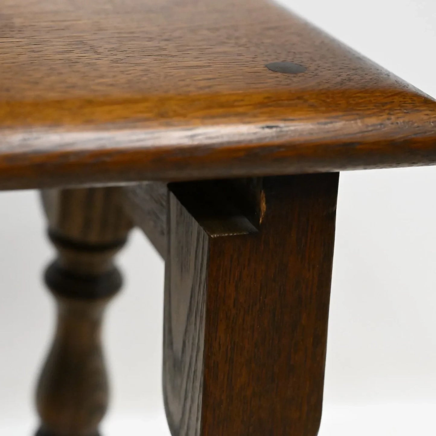 Old Charm Oak Nest of 3 Tables Model 1494 Light Oak Finish Free UK Delivery. SBR10577/1206E