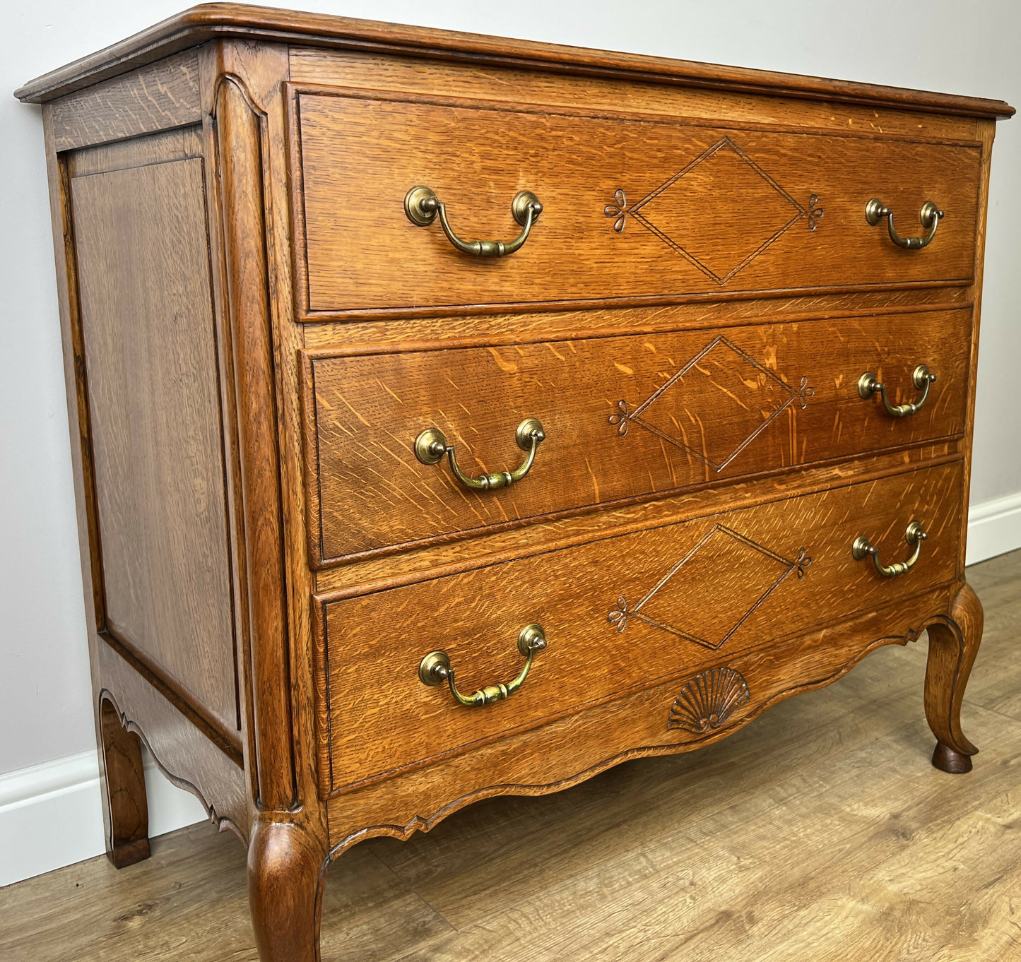 Chest of Drawers Vintage French Louis Oak 3 Drawers Carved Cabinet LOT 6261
