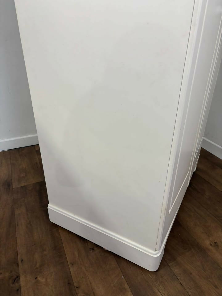 Modern Sheredon Two Door Wardrobe – Mirrored Interior