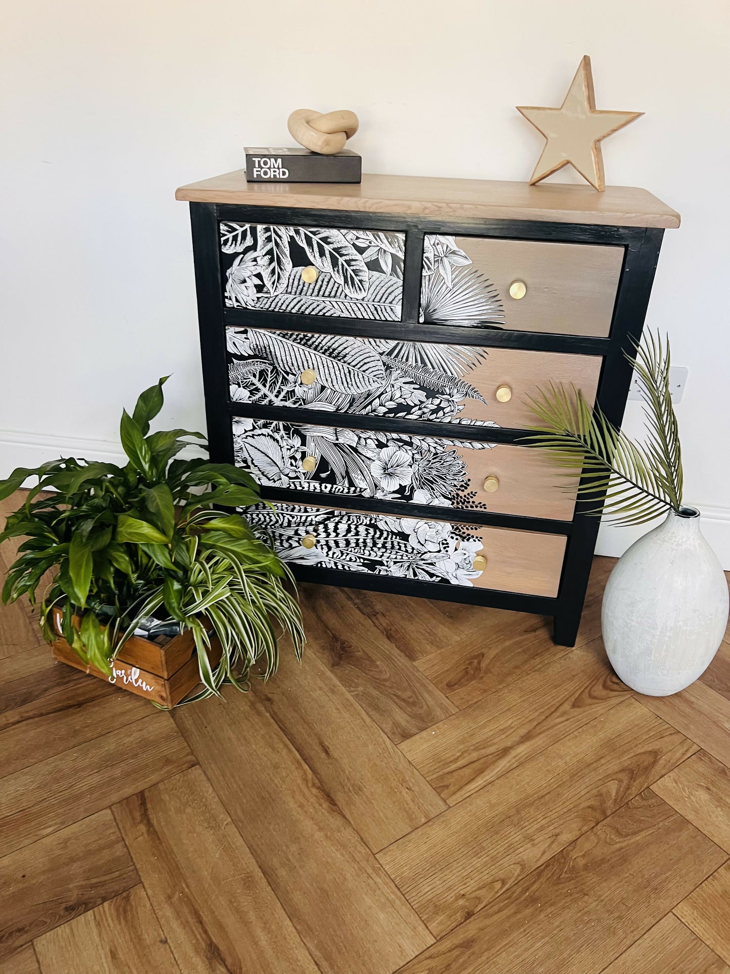 Monochrome botanical large chest of drawers