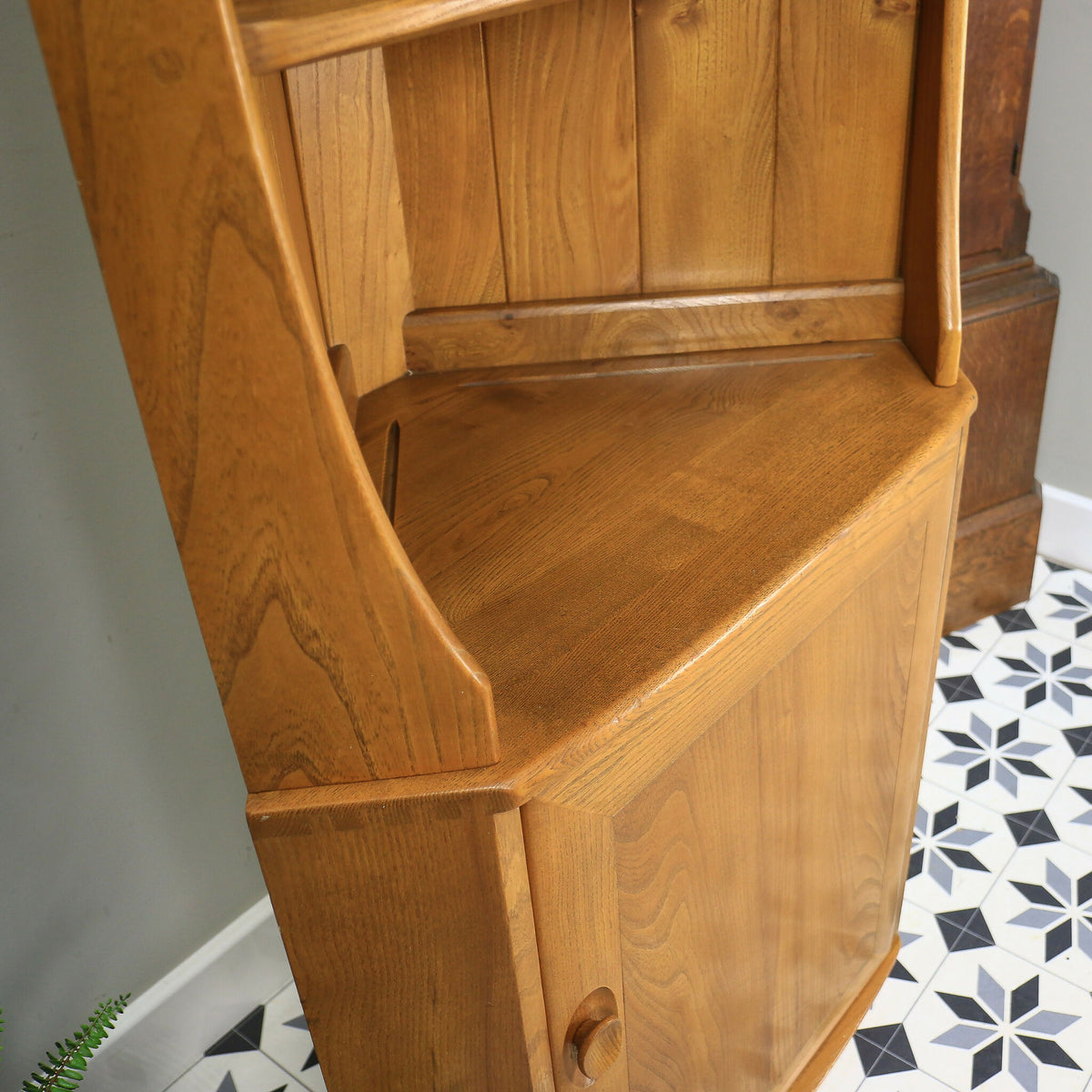 Ercol Windsor Elm Corner Unit Blonde Model 743