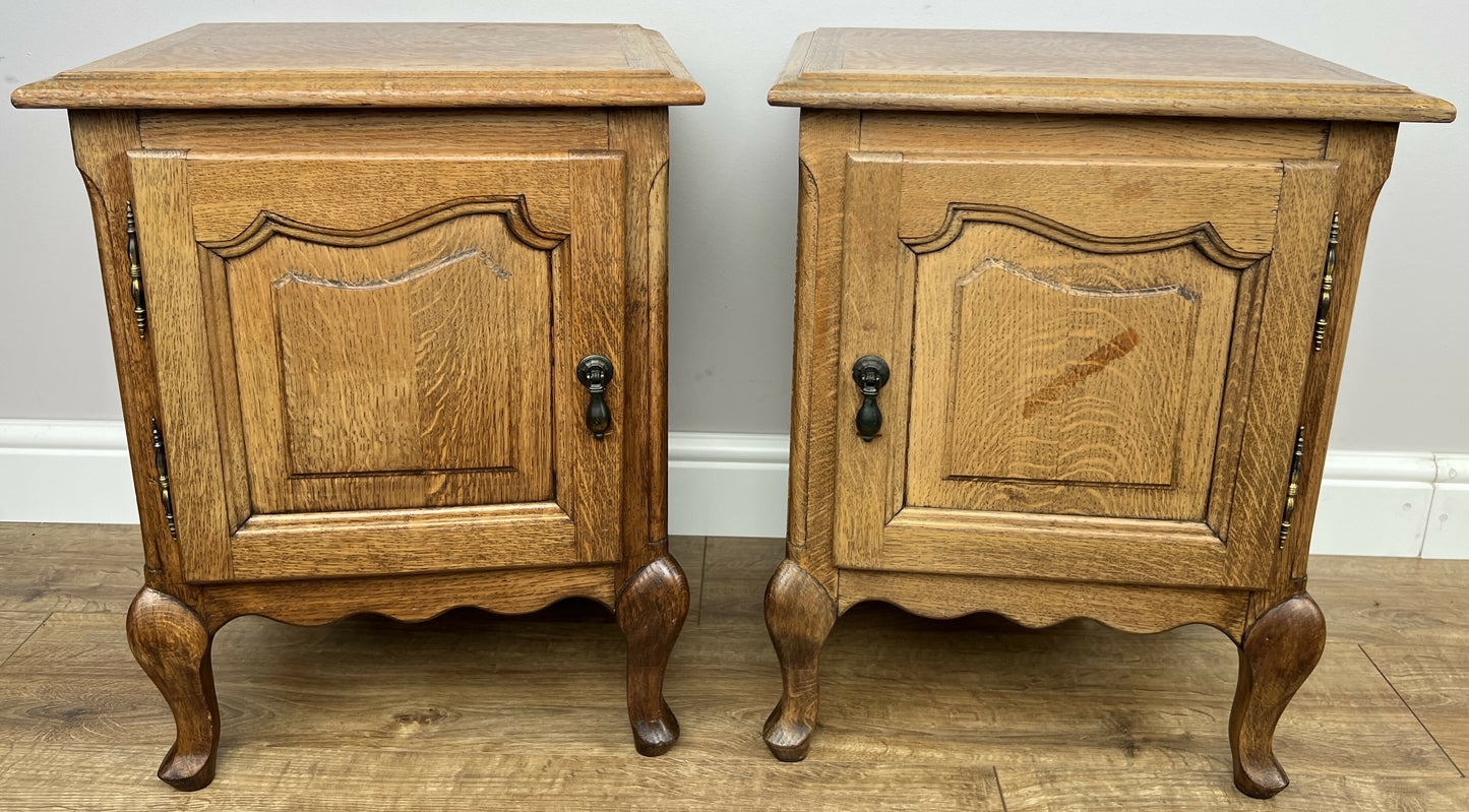 Pair of Bedside Tables Vintage French Louis Style Oak Nightstands Cabinets LOT 6309