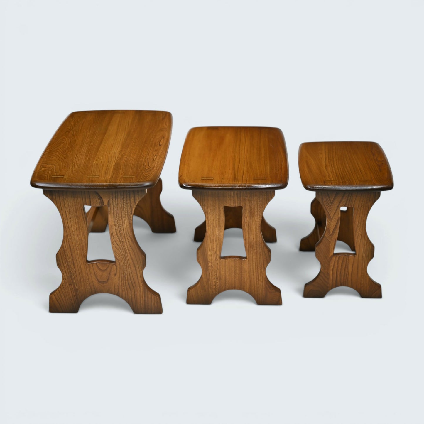 Ercol Nest Of Tables Golden Dawn Finish Vintage Ercol's Badge Elm FREE Delivery*