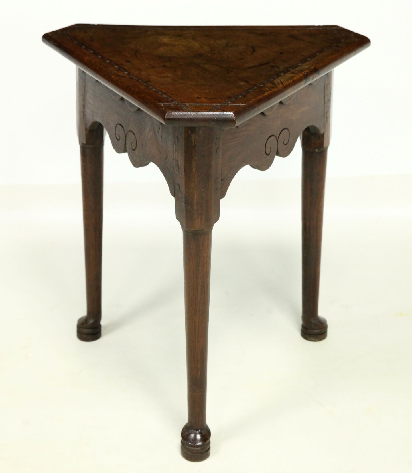 18th Century English Oak Cricket Table Tripod Legs FREE Nationwide Delivery. SBR4244/1010V4