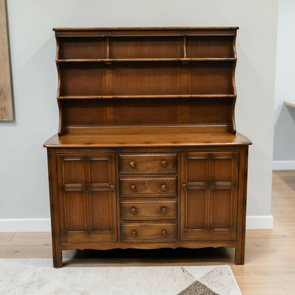 Ercol Dresser Sideboard Top with Cupboard Base & 4 Drawers 282D FREE UK Delivery