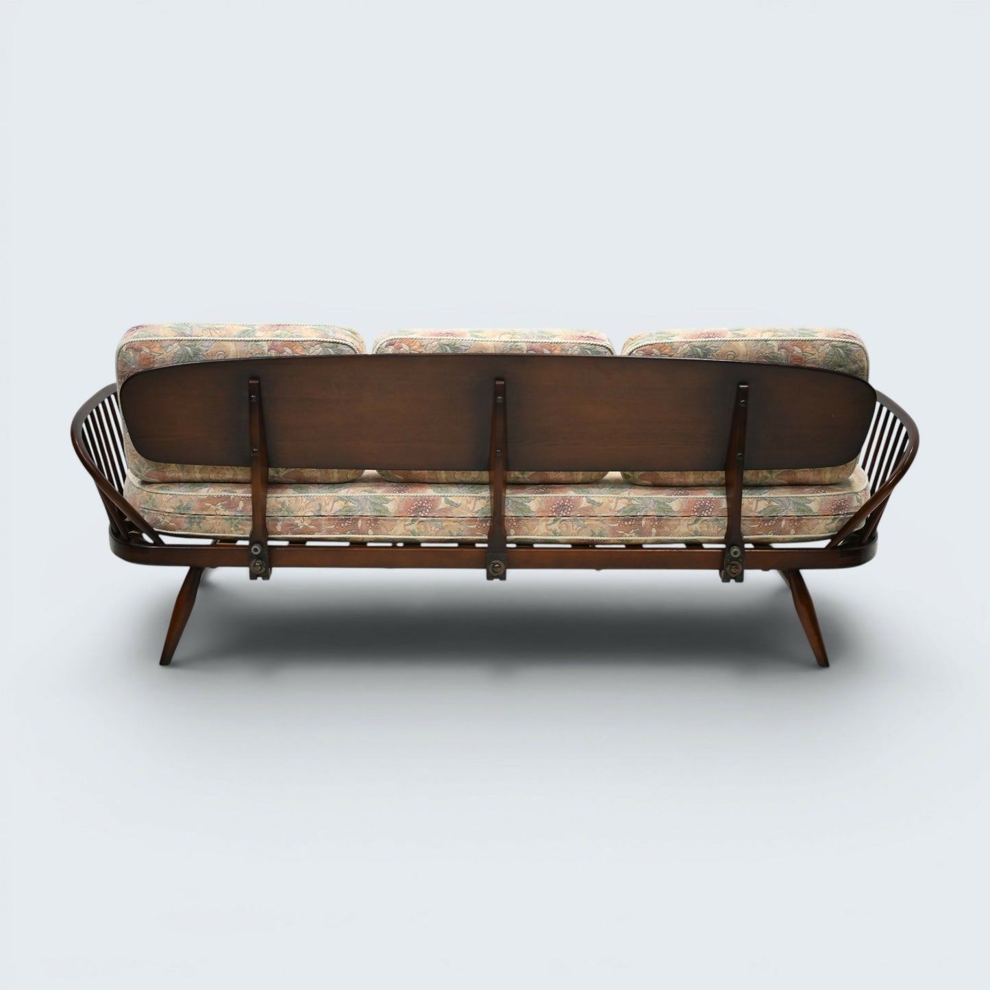 Ercol Studio Couch Day Bed Good Webbing Dark Finish Model 355 FREE UK Delivery*
