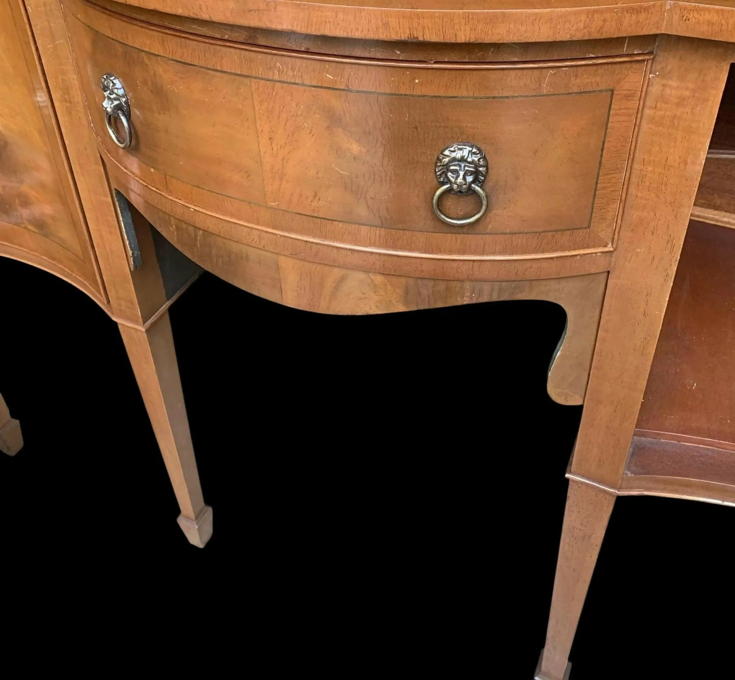 Vintage style Serpentine Sideboard cabinet