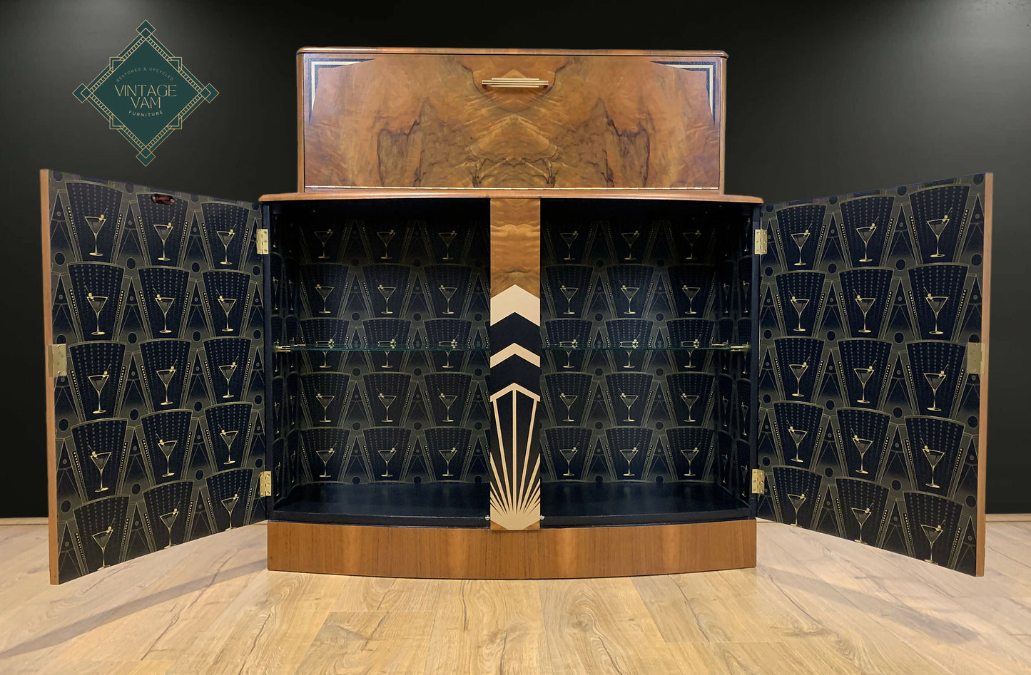Art Deco cocktail cabinet, drinks bar, Gatsby Fizz