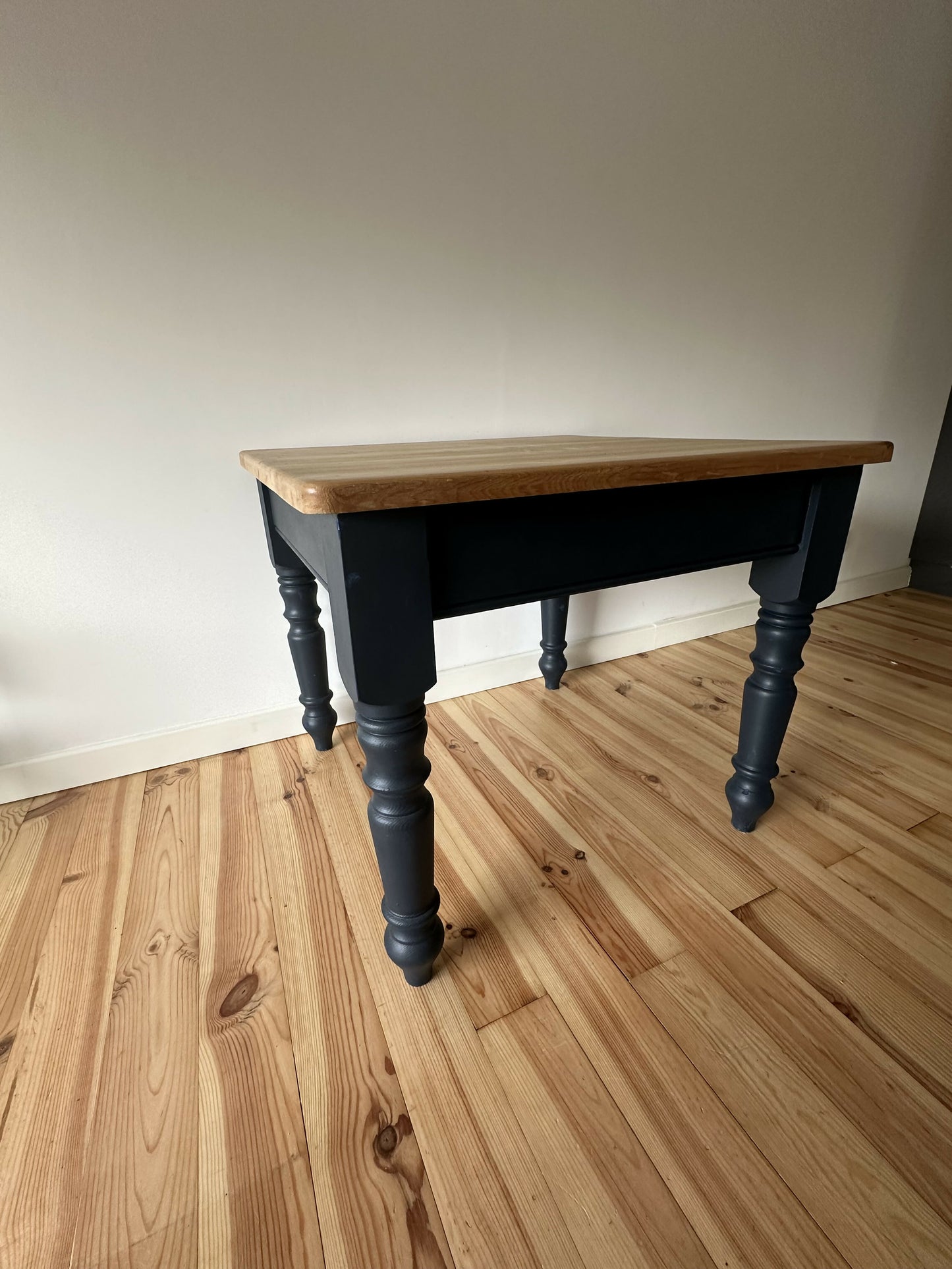 Pine dining table with stripped pine top and blue base