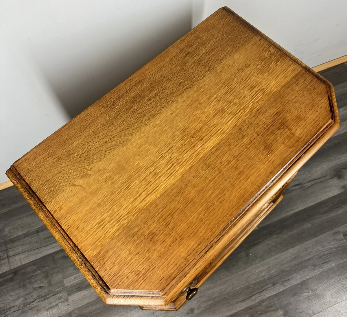 Pair of Bedside Tables Vintage French Nightstands Carved Oak Cabinets LOT 24289
