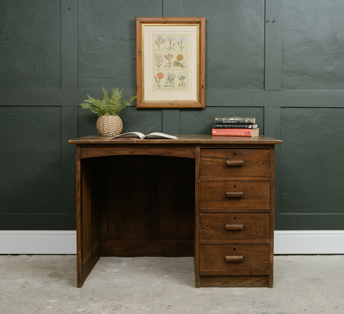 Old Oak Kneehole Desk with Drawers - Lovely Patina