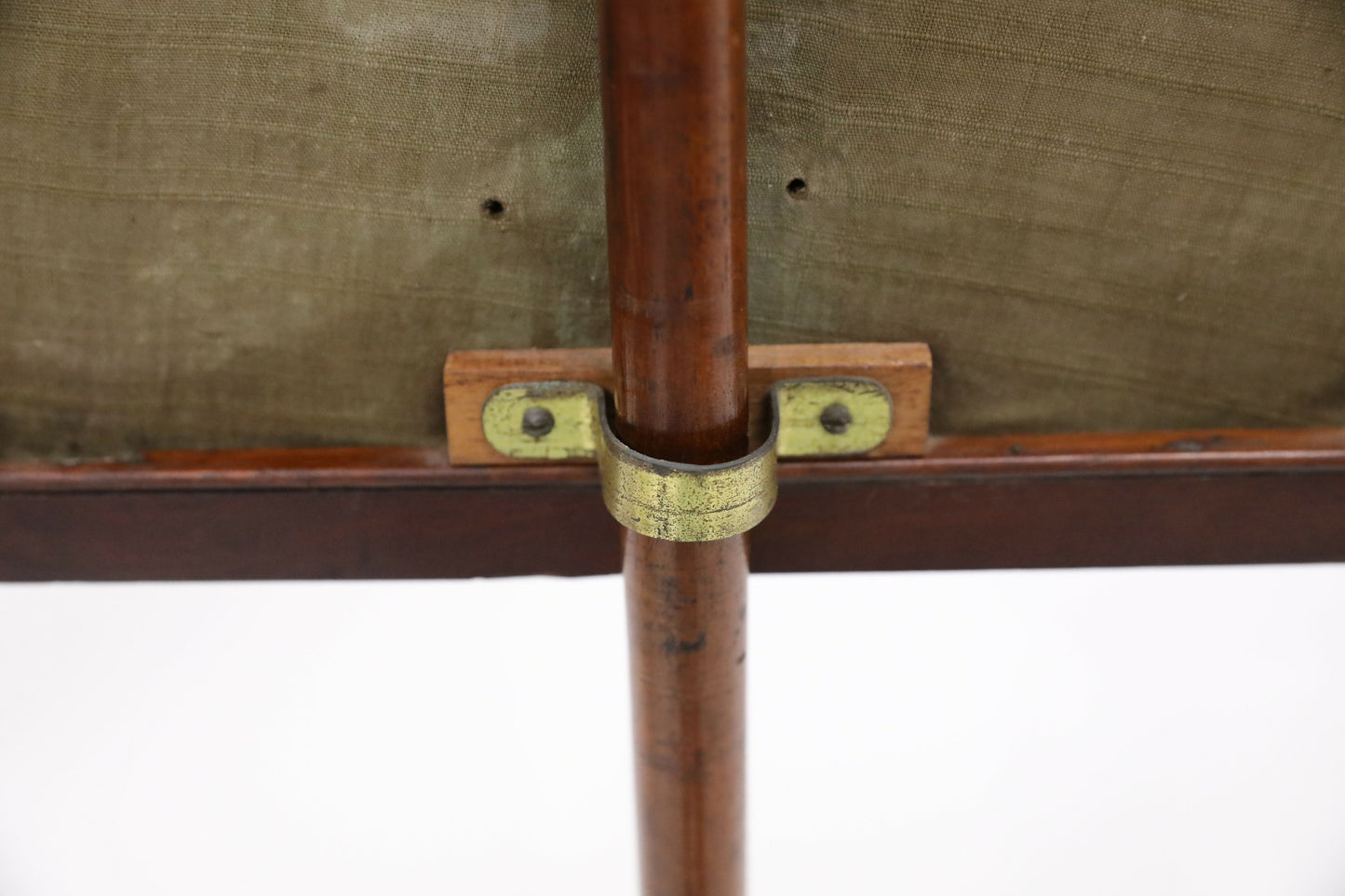 Antique Pole Fire Screen Bird Tapestry Hip Splayed Legs FREE UK Delivery. SBR9605/2709D